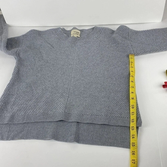2/$25 Wilfred solid gray knitted neutrals heavy weight wool sweater size large - Picture 4 of 6